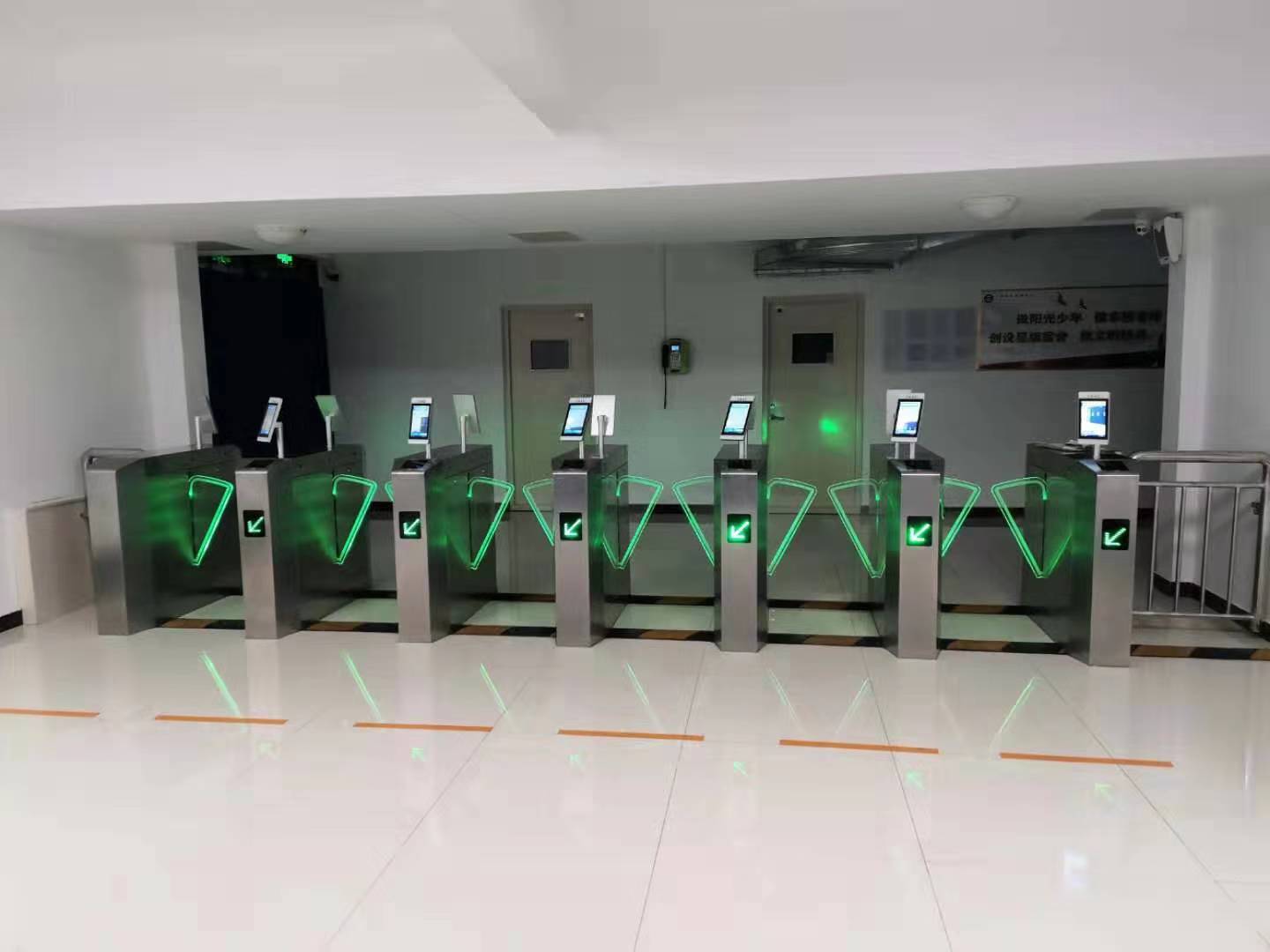 人脸识别门禁系统